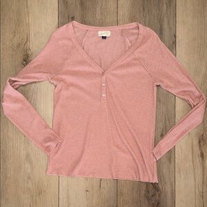 Universal Thread Pink Long-Sleeve V-Neck top